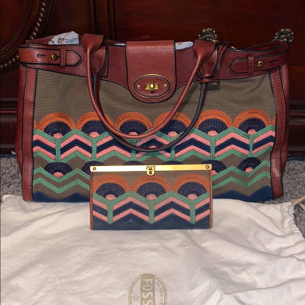 Fossil Tote and Wallet Set